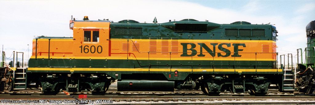 BNSF GP9 1600